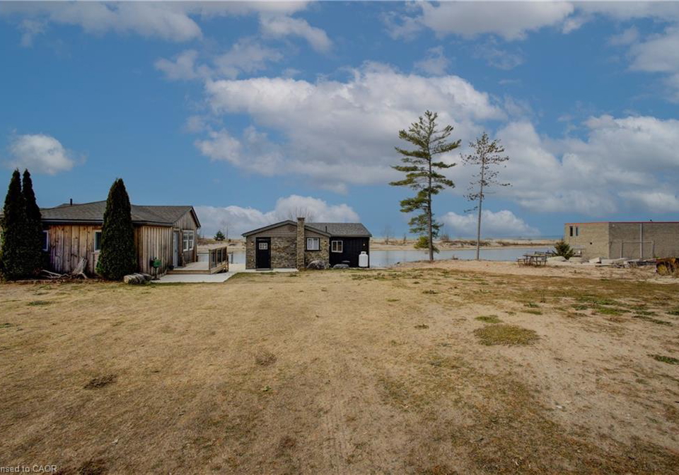4-browns-lane-wasaga-beach-ontario-40846462