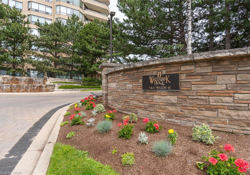 6-willow-street-waterloo-ontario-40846469