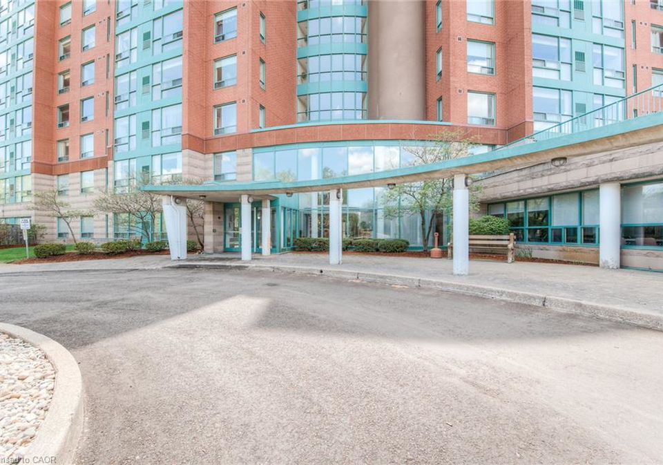 55-blue-springs-drive-waterloo-ontario-40846506