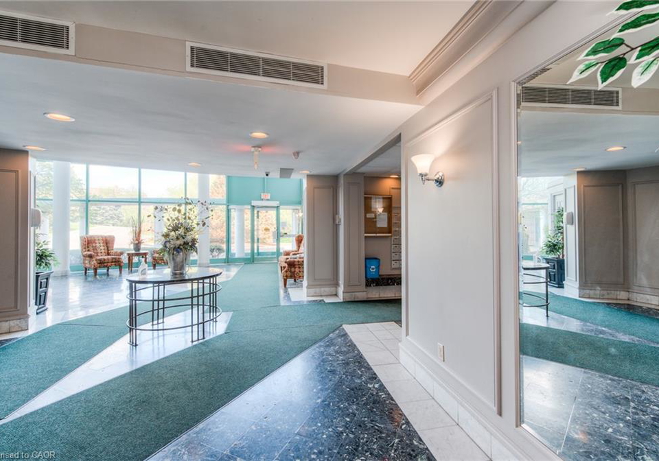 55-blue-springs-drive-waterloo-ontario-40846506