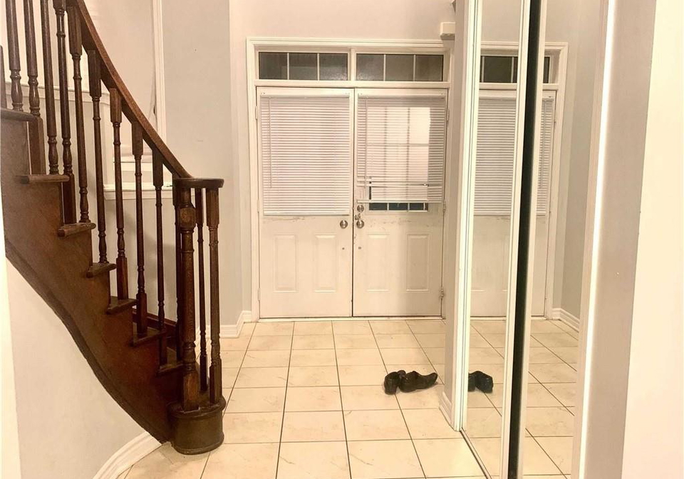 9-troyer-street-brampton-ontario-40846543