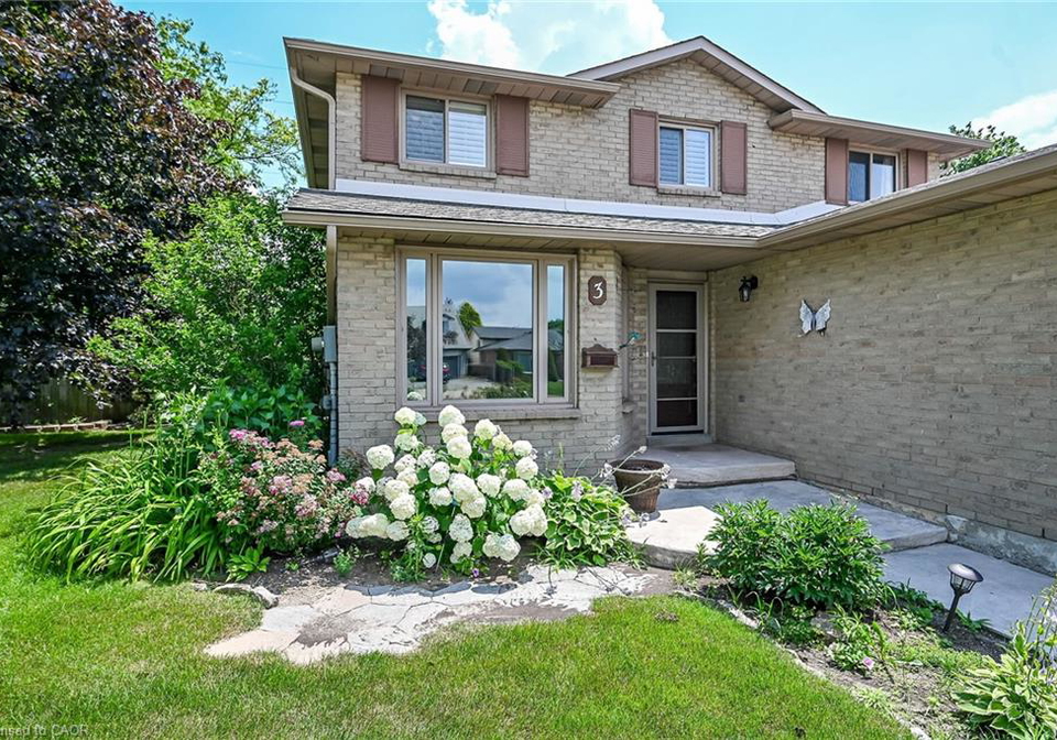 3-ridgemount-drive-hamilton-ontario-40846545
