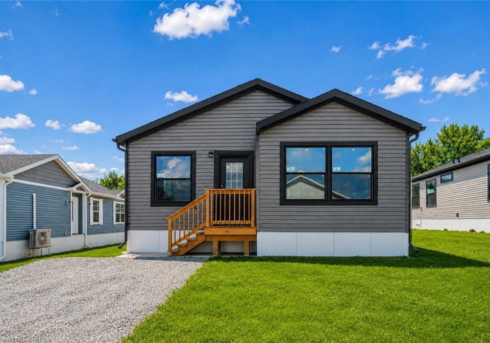 1085-concession-10-road-w-flamborough-ontario-40846570