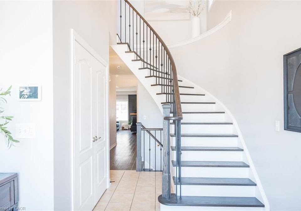 3184-tim-dobbie-drive-burlington-ontario-40846575