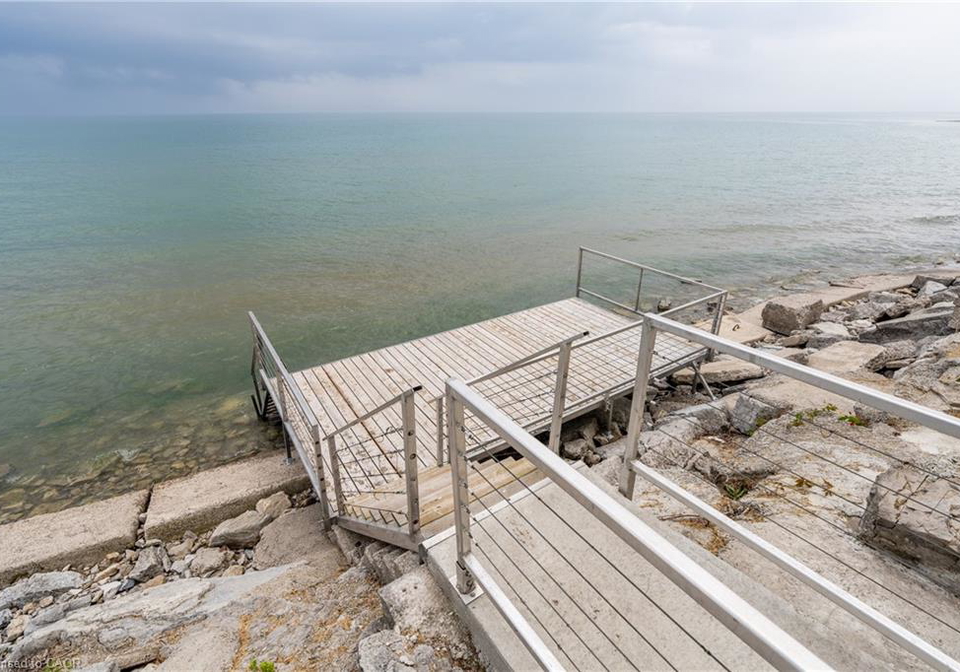 2118-lakeshore-road-dunnville-ontario-40846598