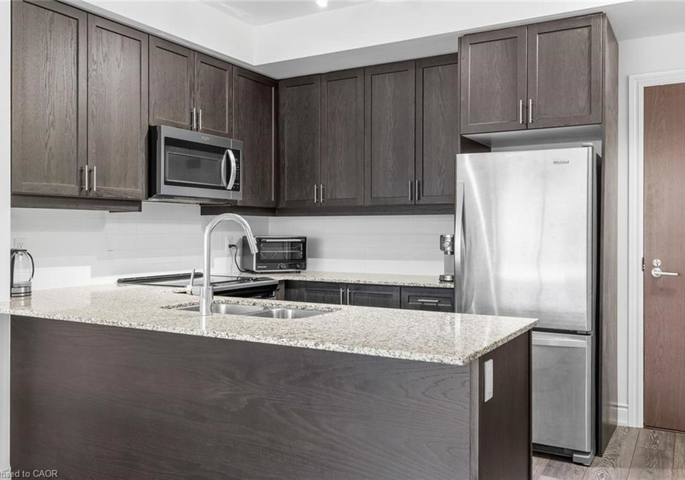1050-main-street-e-milton-ontario-40846682