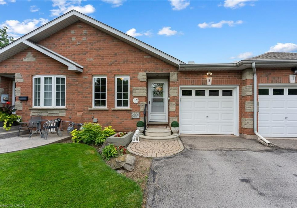 9-kinsman-court-fonthill-ontario-40846685