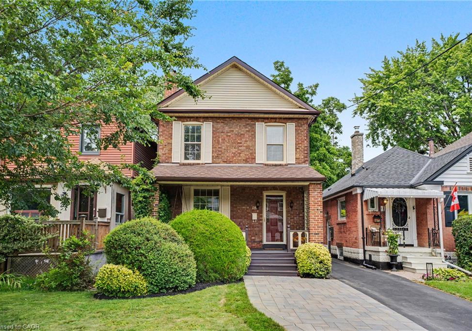 18-elma-street-etobicoke-ontario-40846713
