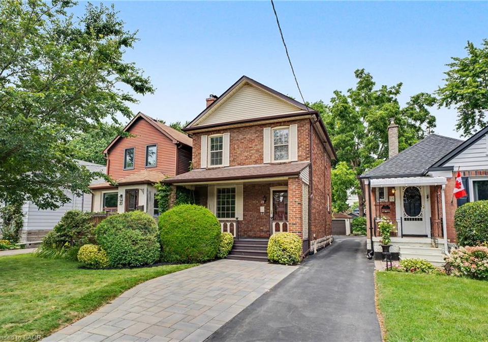 18-elma-street-etobicoke-ontario-40846713
