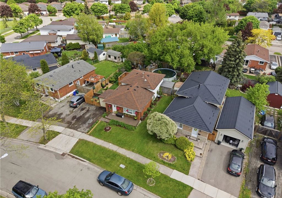 115-gordon-drummond-avenue-stoney-creek-ontario-40846719