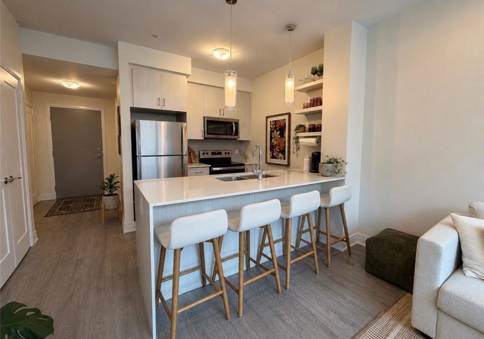 16-concord-place-grimsby-ontario-40846730