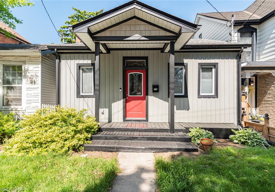 134-erie-avenue-hamilton-ontario-40846735