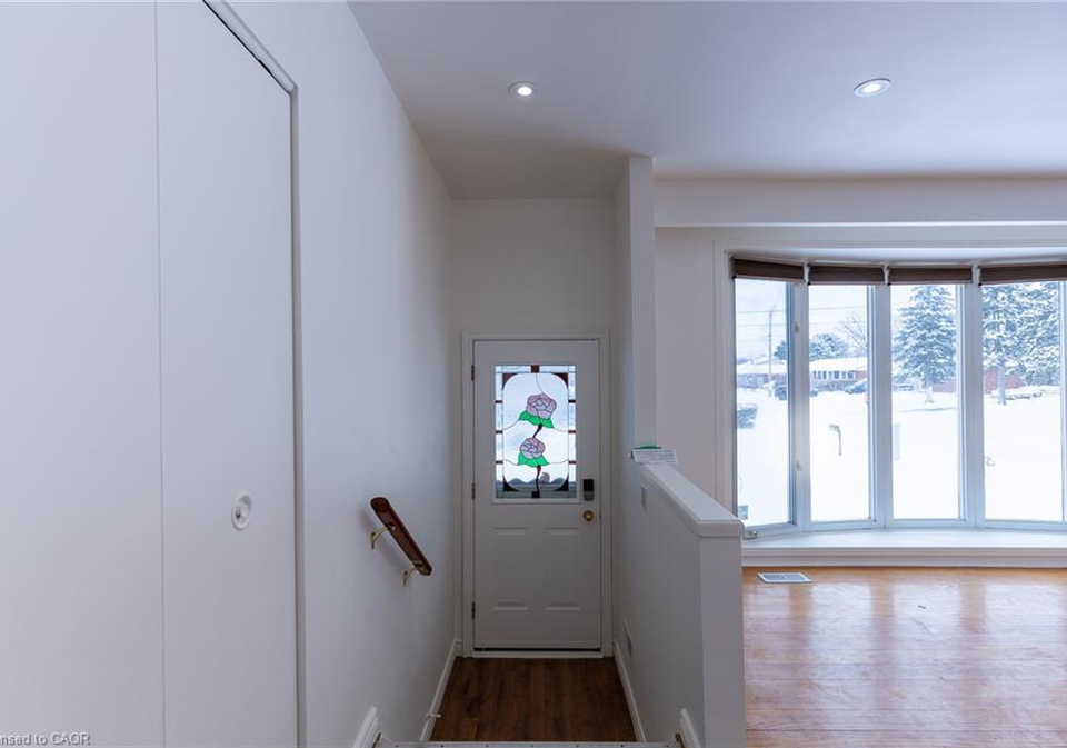 1-eldrid-court-grimsby-ontario-40846750