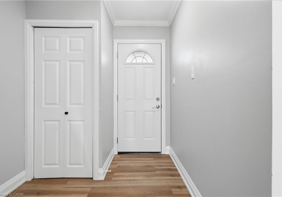 10-angus-road-hamilton-ontario-40846751