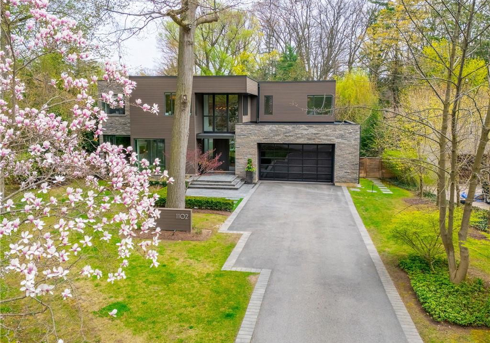 1102-crestview-street-oakville-ontario-40846783