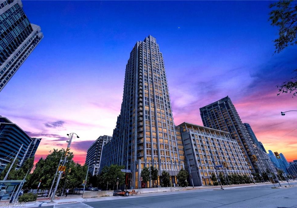 628-fleet-street-toronto-ontario-40846794
