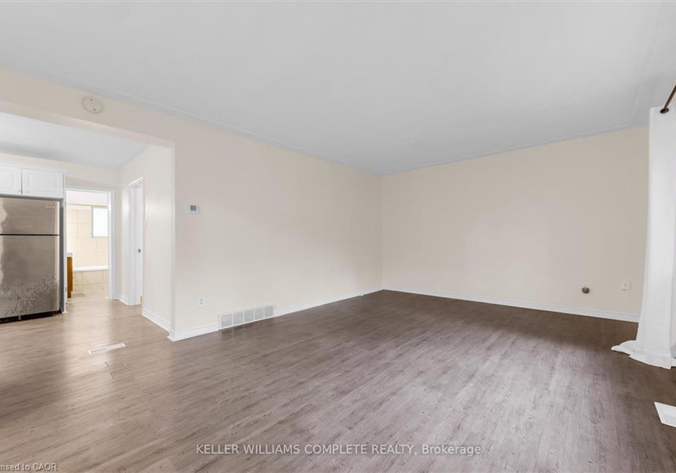 62-bond-street-kitchener-ontario-40846898