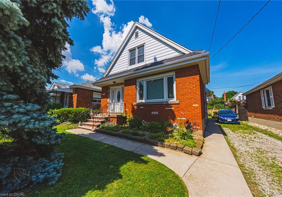 208-glencarry-avenue-hamilton-ontario-40846910