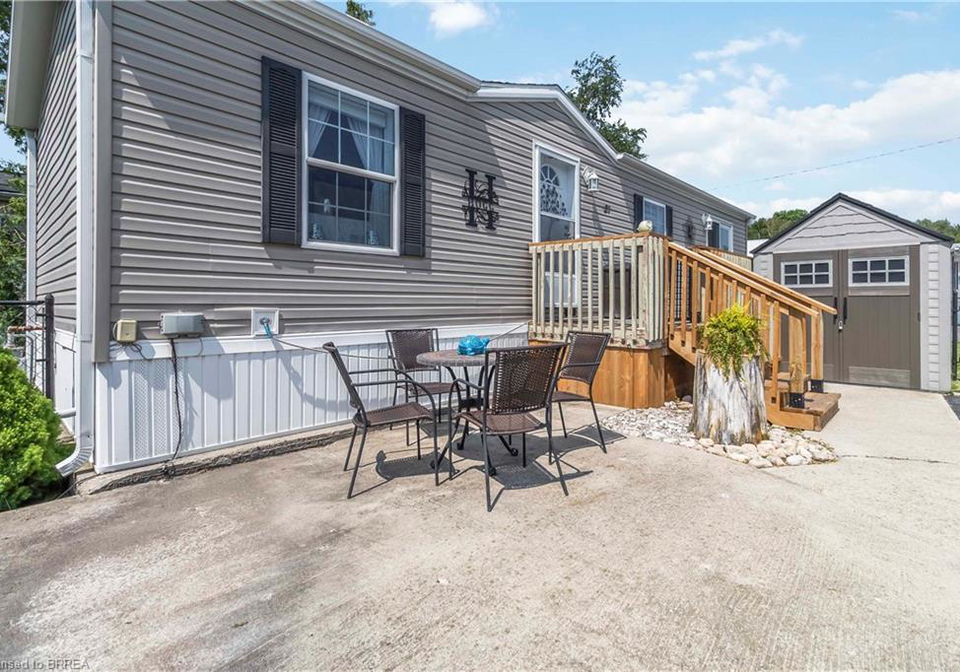 27-elm-street-puslinch-ontario-40846923