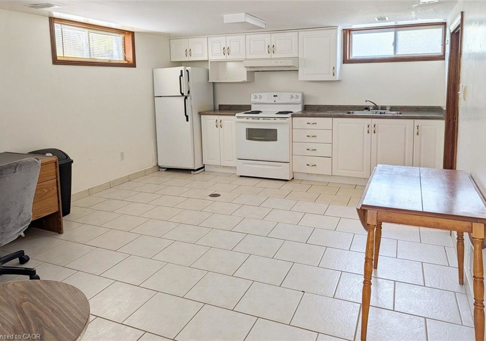 98-kipling-road-hamilton-ontario-40846947