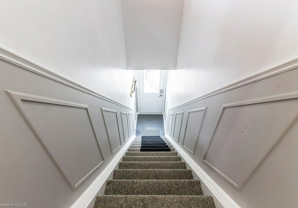 3-colyer-place-kitchener-ontario-40846989