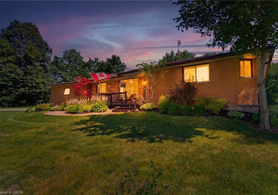 3226-indian-trail-ancaster-ontario-40847011