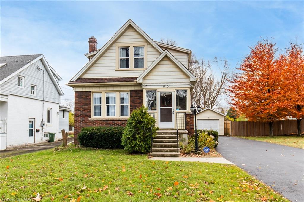 60-lake-avenue-drive-stoney-creek-ontario-40847135