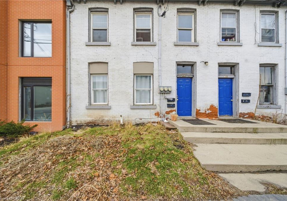 133-135-wellington-street-n-hamilton-ontario-40847137
