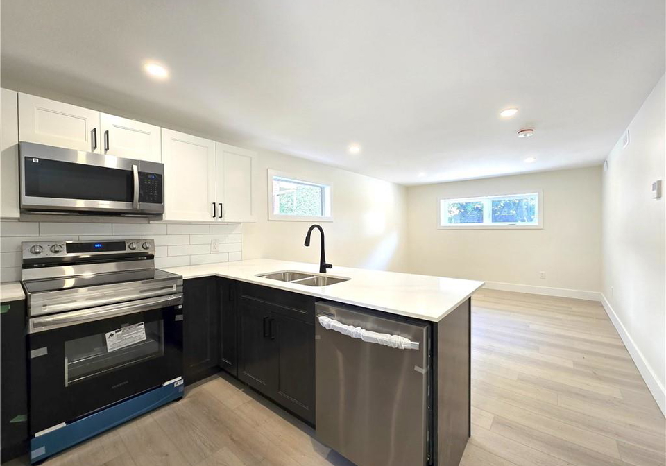 404-forest-hill-drive-kitchener-ontario-40847205