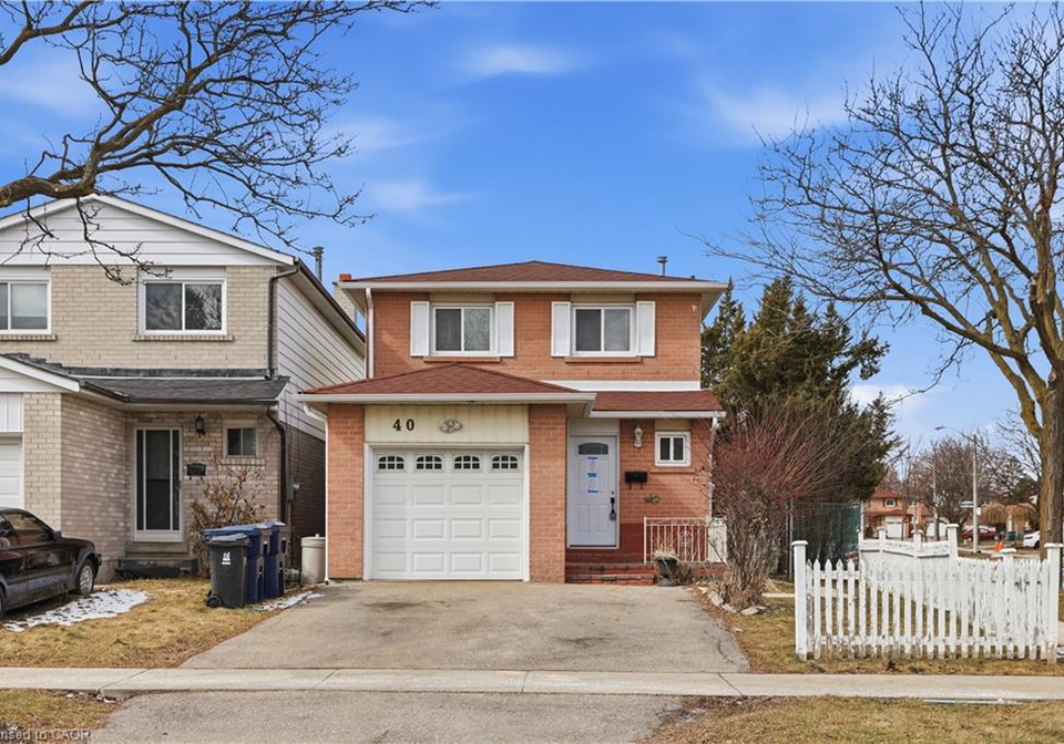 40-glen-hollow-avenue-toronto-ontario-40847220
