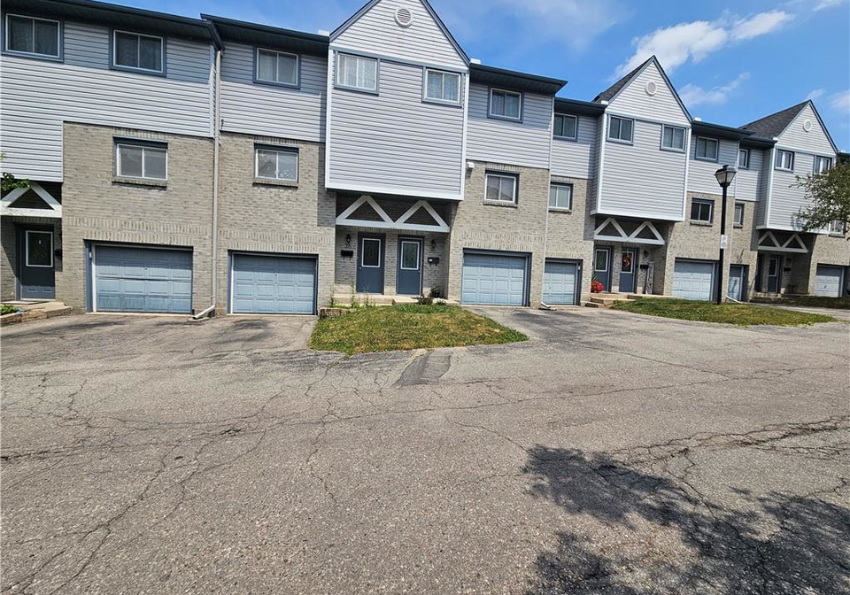 589-beechwood-drive-waterloo-ontario-40847313