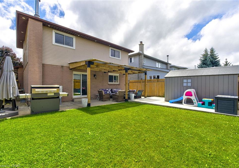 214-merrilee-crescent-hamilton-ontario-40847319