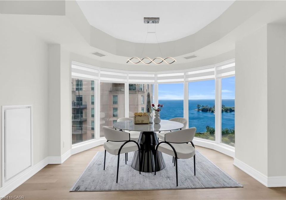 2111-lake-shore-boulevard-w-etobicoke-ontario-40847322