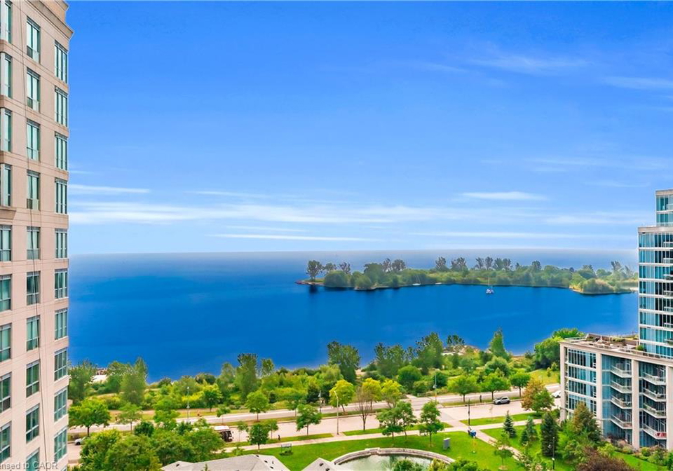 2111-lake-shore-boulevard-w-etobicoke-ontario-40847322