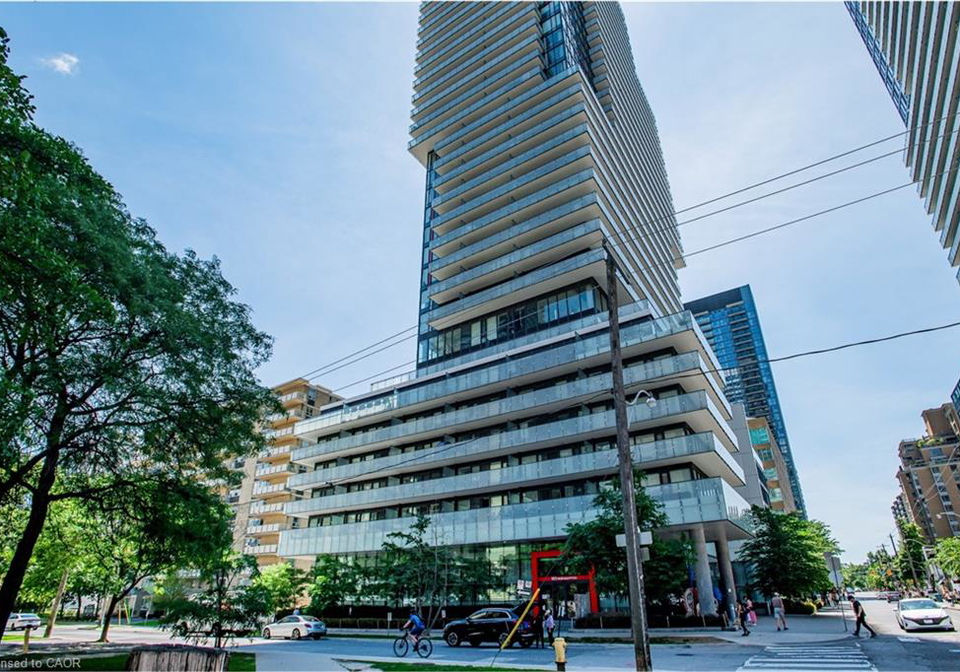 185-roehampton-avenue-toronto-ontario-40847340