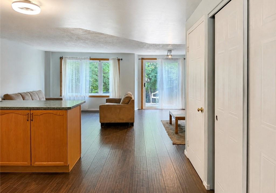 321-sable-court-w-waterloo-ontario-40847347