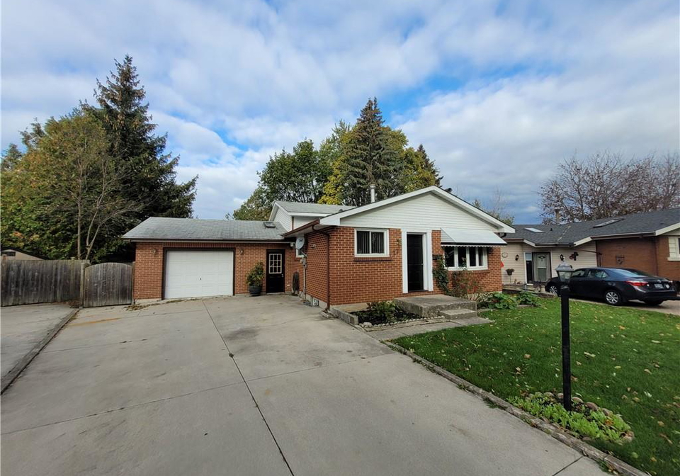 27-toulon-crescent-london-ontario-40847355