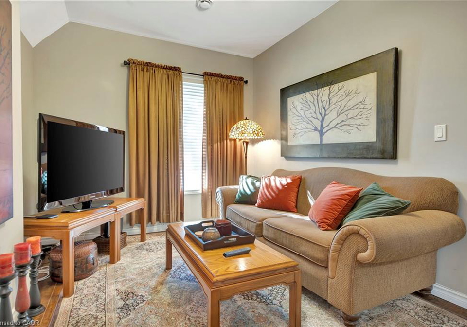 1-upper-terrace-hill-street-brantford-ontario-40847358