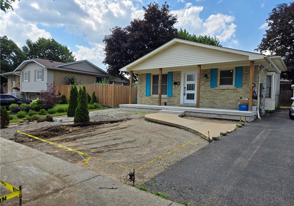 26-keewatin-avenue-kitchener-ontario-40847373
