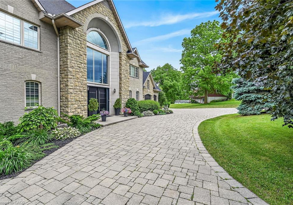 397-caithness-street-e-caledonia-ontario-40847386