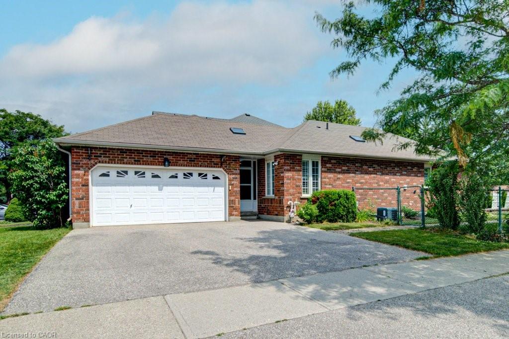 330-lake-louise-boulevard-waterloo-ontario-40847395