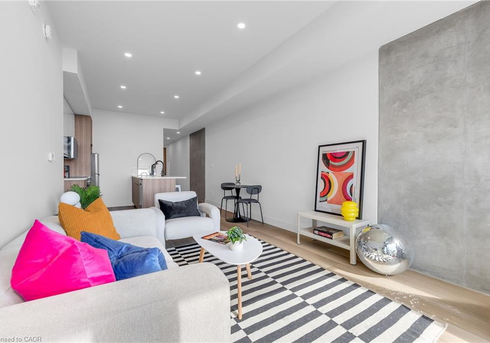 24-augusta-street-hamilton-ontario-40847400
