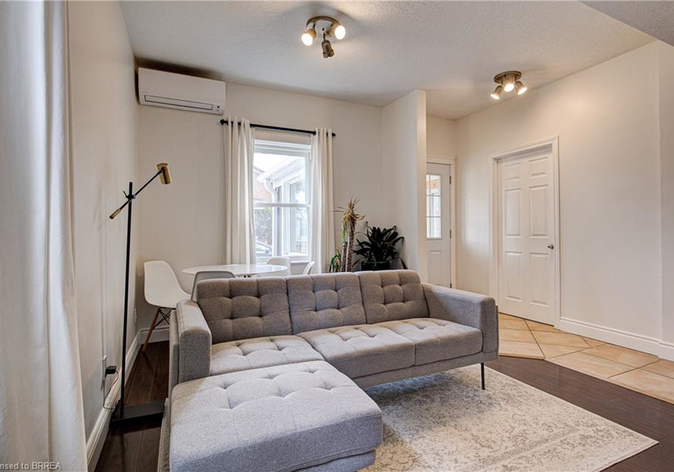 205-liverpool-street-guelph-ontario-40847419