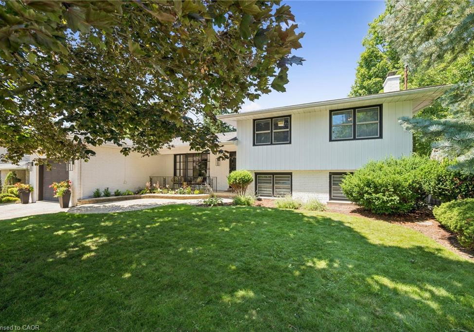 56-thornridge-crescent-kitchener-ontario-40847420