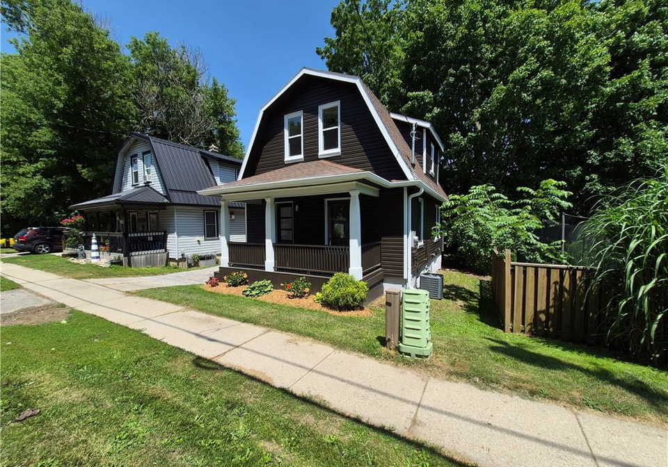 217-queen-street-n-simcoe-ontario-40847453