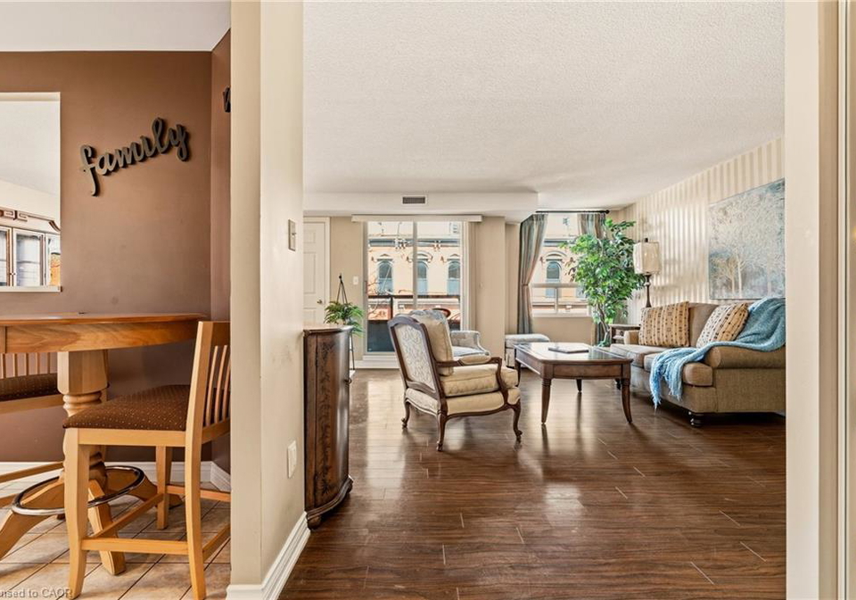 8-main-street-dundas-ontario-40847483