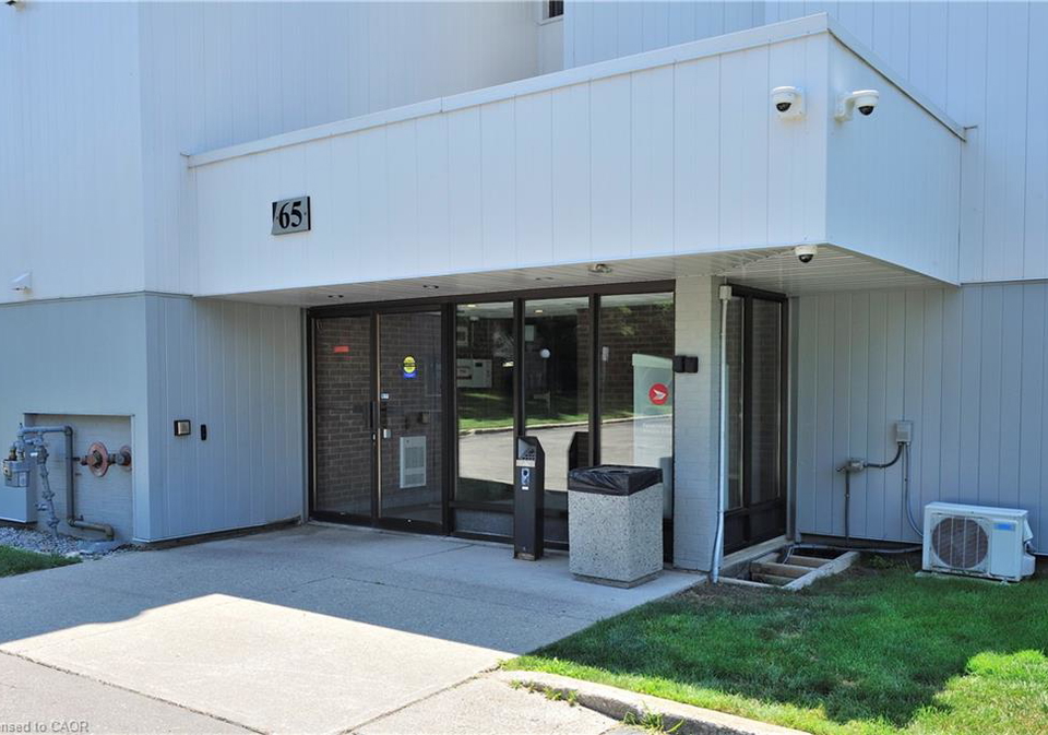 65-silvercreek-parkway-n-guelph-ontario-40847487