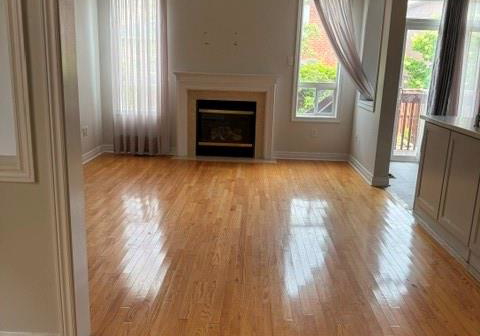 27-village-lake-crescent-peel-ontario-40847494