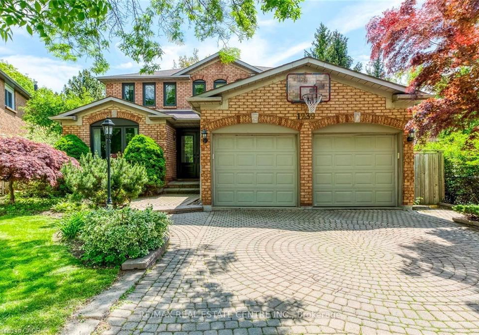 1239-white-lane-oakville-ontario-40847540