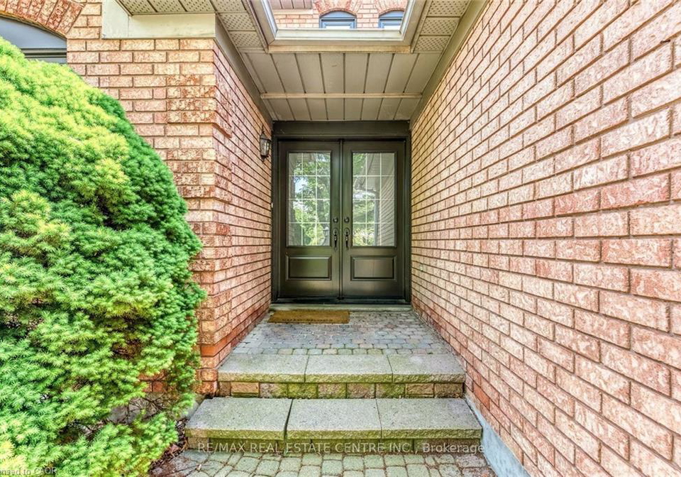1239-white-lane-oakville-ontario-40847540